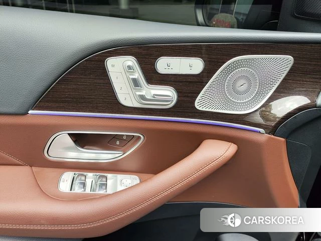 Mercedes-Benz GLE (import) 2025 Черный из Китая, фото 2