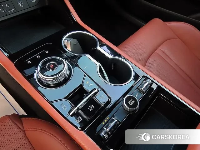 Kia The New K5 3rd generation 2023 Белый из Кореи, фото 2