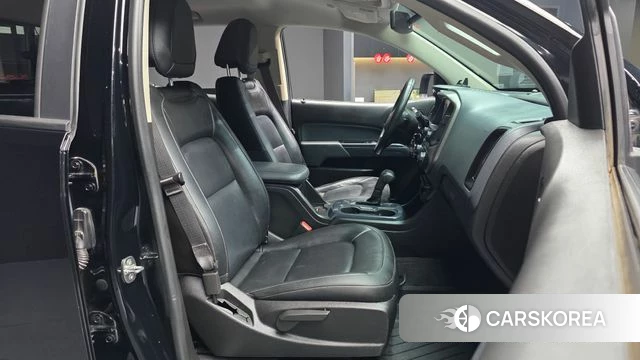 Chevrolet (GM Daewoo) Real New Colorado 2020 Черный из Кореи, фото 2