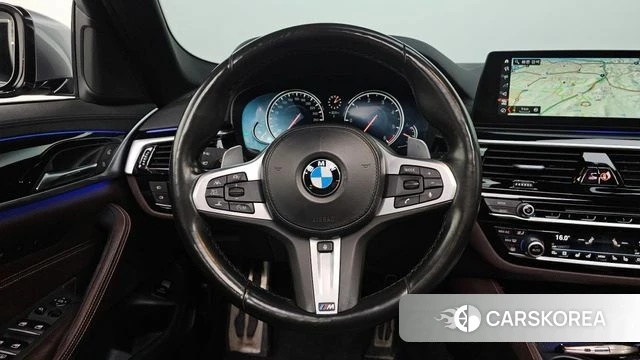 BMW 5 Series (G30) 2018 Серый из Кореи, фото 2