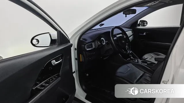 Kia Niro 2018 Белый из Кореи, фото 2