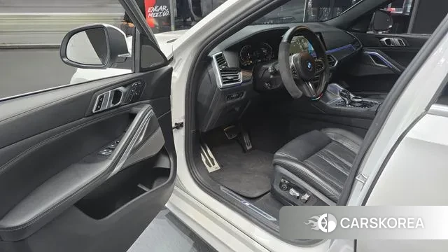 BMW X6 (G06) 2023 Белый из Кореи, фото 2