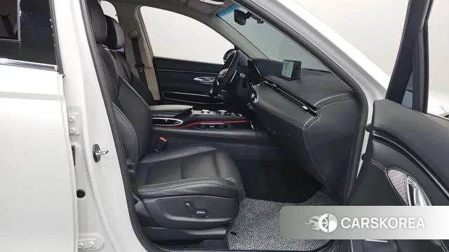 Genesis GV70 2023 Белый из Кореи, фото 2