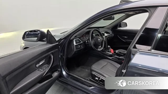 BMW 3 Series GT (F34) 2018 Серый из Кореи, фото 2