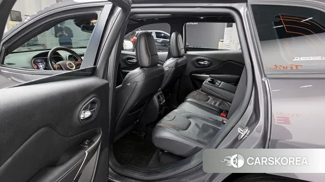 Jeep Cherokee (KL) 2021 Серый из Кореи, фото 2