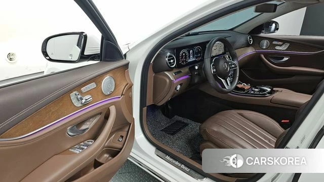 Mercedes-Benz E-Class W213 id 3813976 из Кореи 2