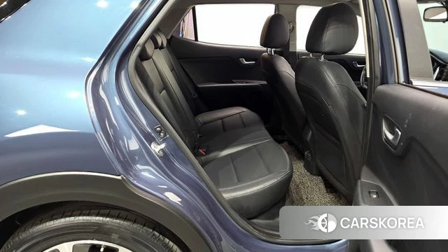 Kia Stonic 2018 Синий из Кореи, фото 2