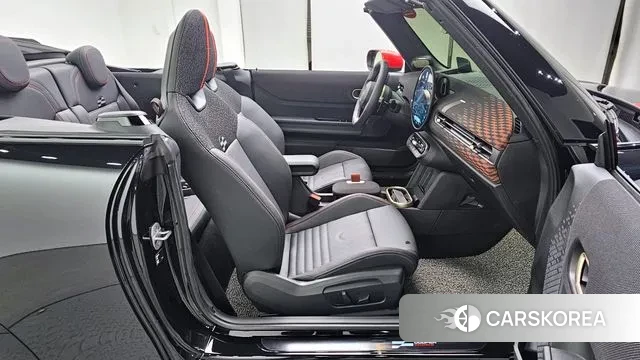 Mini Cooper S Convertible 4th Generation 2025 Черный из Кореи, фото 2