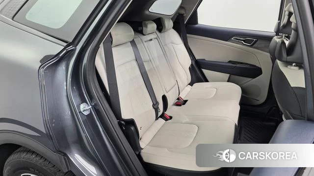 Kia Sportage 5th Generation Hybrid 2023 Серый из Кореи, фото 2