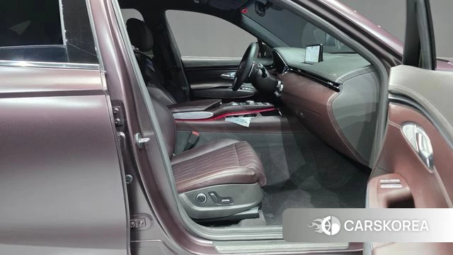 Genesis GV70 2021 Фиолетовый из Кореи, фото 2