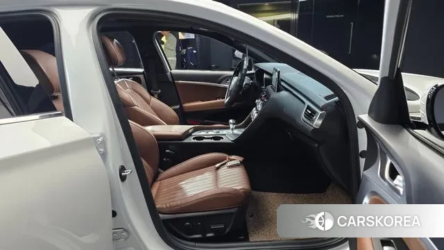 Genesis G70 2019 Белый из Кореи, фото 2