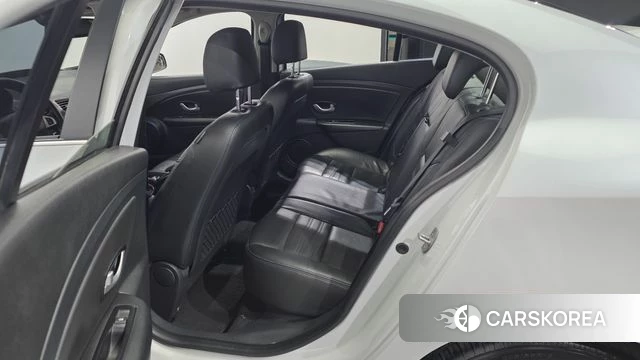 Renault Korea (Samsung) SM3 Z.E. 2020 Белый из Кореи, фото 2