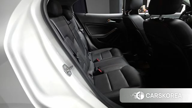 Mercedes-Benz GLA-Class X156 2018 Белый из Кореи, фото 2
