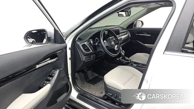 Kia Seltos 2020 Белый из Кореи, фото 2