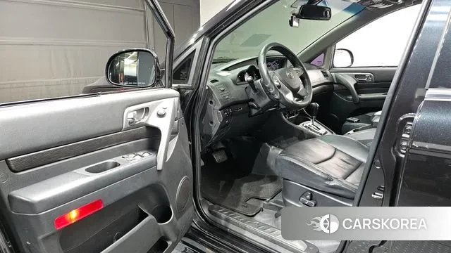 Ssangyong Korando Turismo 2018 Черный из Кореи, фото 2