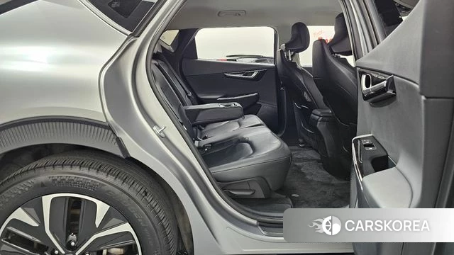 Kia EV6 2023 Серый из Кореи, фото 2