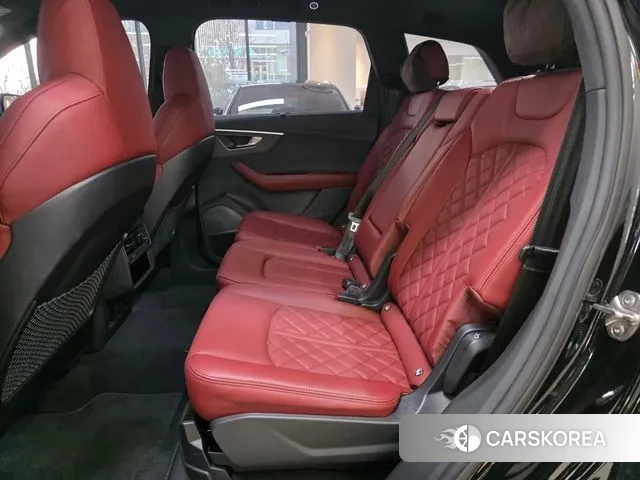 Audi SQ7 (4M) 2025 Черный из Кореи, фото 2