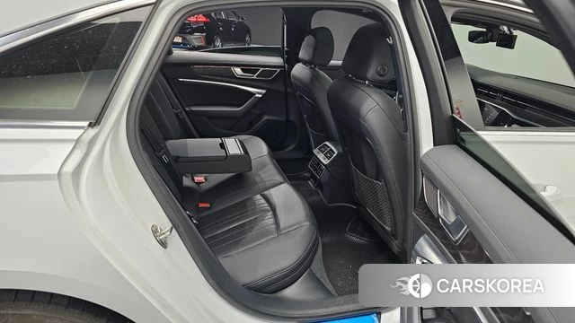 Audi A6 (C8) 2019 Белый из Кореи, фото 2