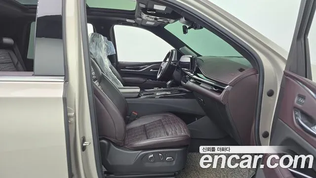 Cadillac Escalade 5th Generation 2022 Песочный из Кореи, фото 2