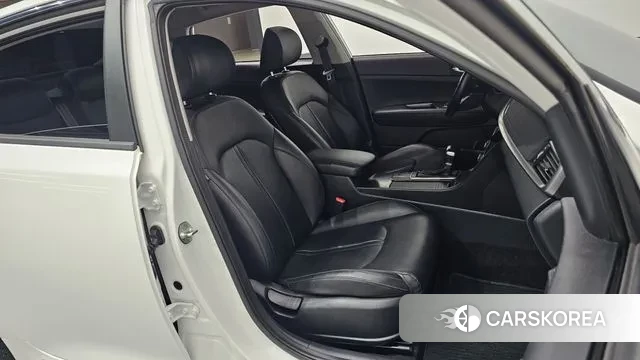 Kia The New K5 2nd generation 2018 Белый из Кореи, фото 2