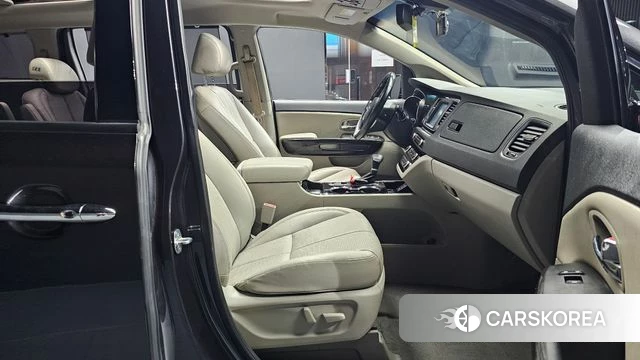Kia The New Carnival 2019 Серый из Кореи, фото 2