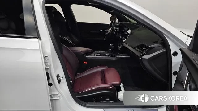 Cadillac CT4 2020 Белый из Кореи, фото 2