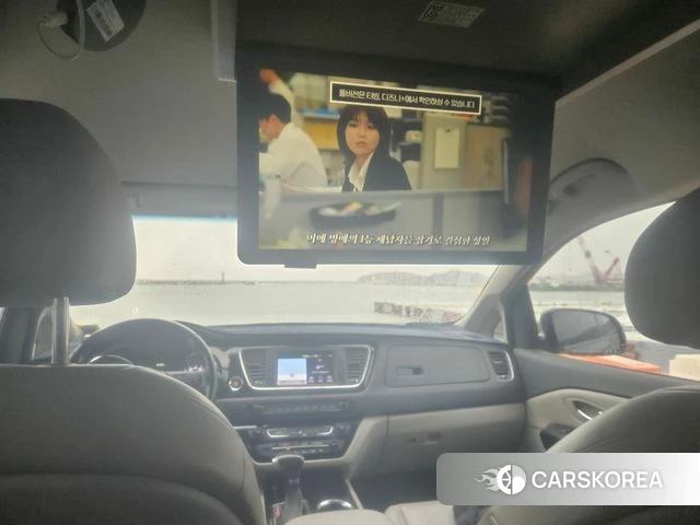 Kia The New Carnival 2018 Серый из Кореи, фото 2