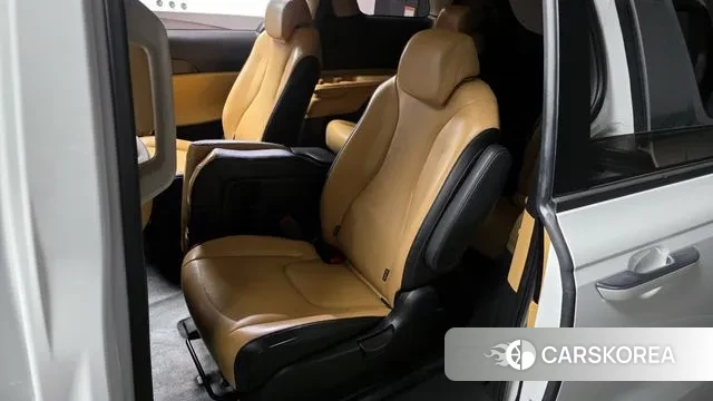 Kia Carnival 4th generation 2023 Белый из Кореи, фото 2