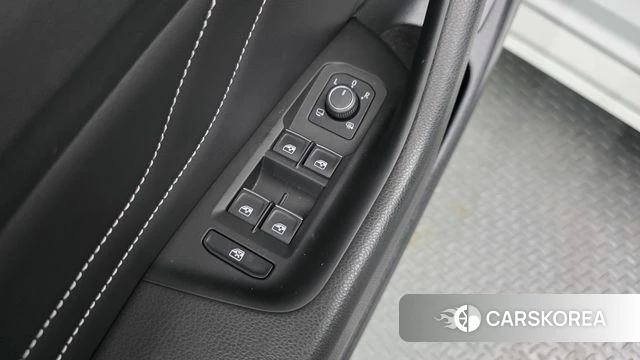 Volkswagen Passat GT (B8) 2021 Белый из Кореи, фото 2