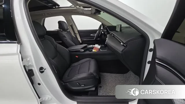 Genesis GV70 2024 Белый из Кореи, фото 2