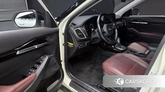 Kia Seltos 2020 Белый из Кореи, фото 2