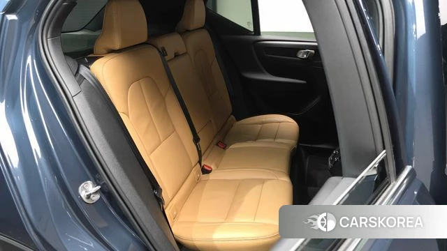 Volvo XC40 2022 Синий из Кореи, фото 2