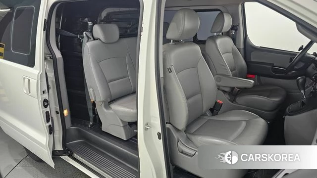 Hyundai The New Grand Starex 2020 Белый из Кореи, фото 2