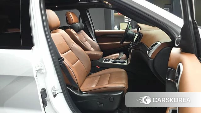 Jeep Grand Cherokee 2021 Белый из Кореи, фото 2