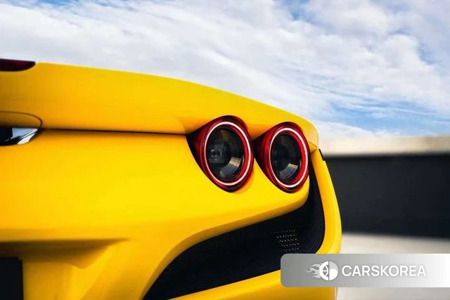 Ferrari F8 2023 Желтый из Китая, фото 2