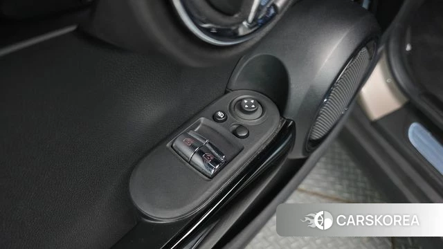 Mini Cooper 2022 Песочный из Кореи, фото 2