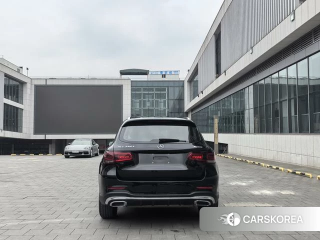 Mercedes-Benz GLC 2022 Черный из Китая, фото 2