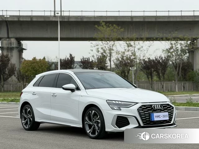Audi A3 2023 Белый из Китая, фото 2
