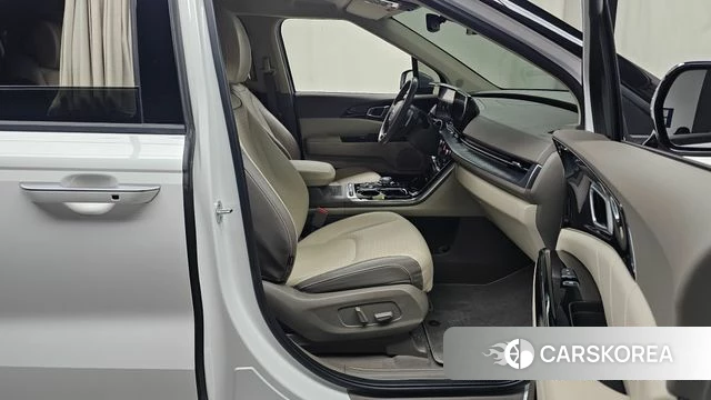 Kia Carnival 4th generation 2021 Белый из Кореи, фото 2