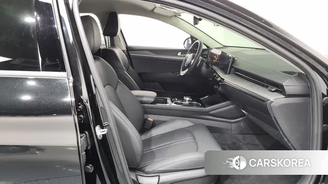 Kia The New K5 3rd generation 2023 Черный из Кореи, фото 2