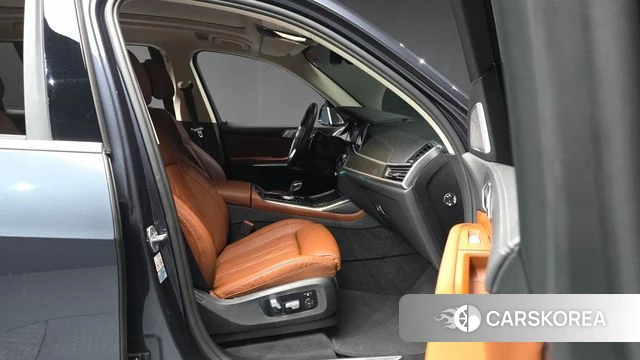 BMW X7 (G07) 2021 Серый из Кореи, фото 2