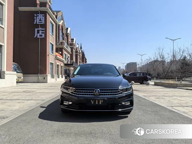 Volkswagen Magotan 2023 Черный из Китая, фото 2