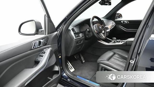 BMW X5 (G05) 2022 Черный из Кореи, фото 2