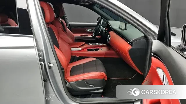 Genesis GV70 2023 Серый из Кореи, фото 2