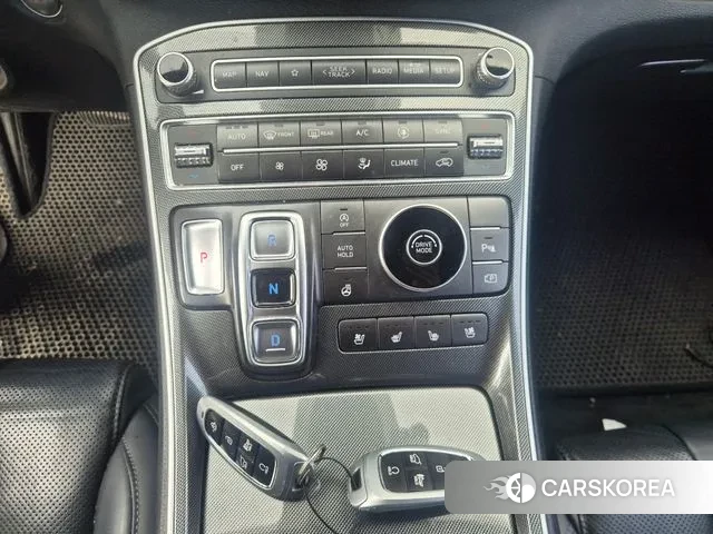 Hyundai The New Santa Fe 2021 Серебристо-серый из Кореи, фото 2