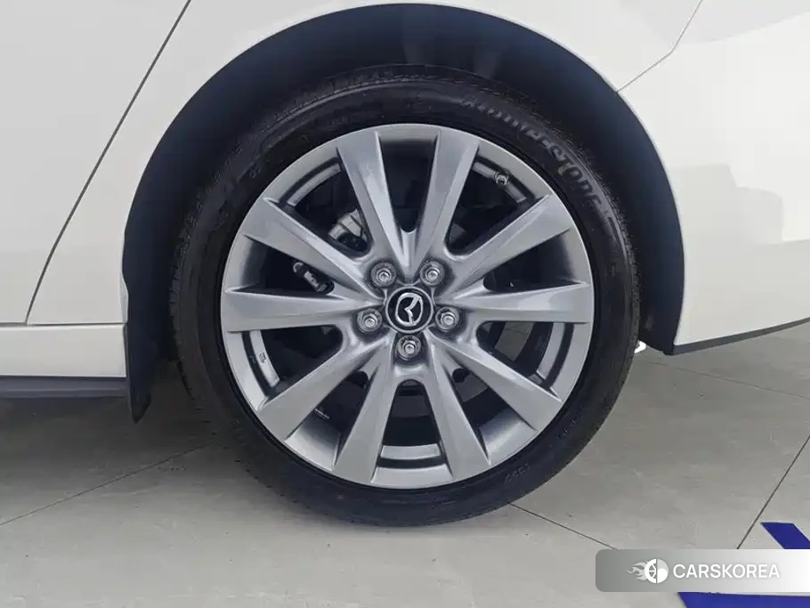 Mazda 3 2026 Белый из Китая, фото 3