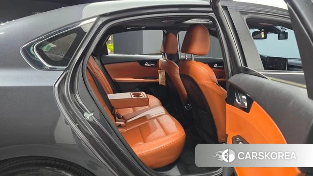 Kia The New K3 2nd generation 2022 Серый из Кореи, фото 2