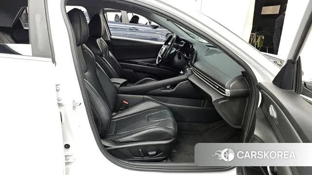 Hyundai Avante (CN7) 2022 Белый из Кореи, фото 2