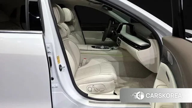 Genesis G90 (RS4) 2023 Белый из Кореи, фото 2