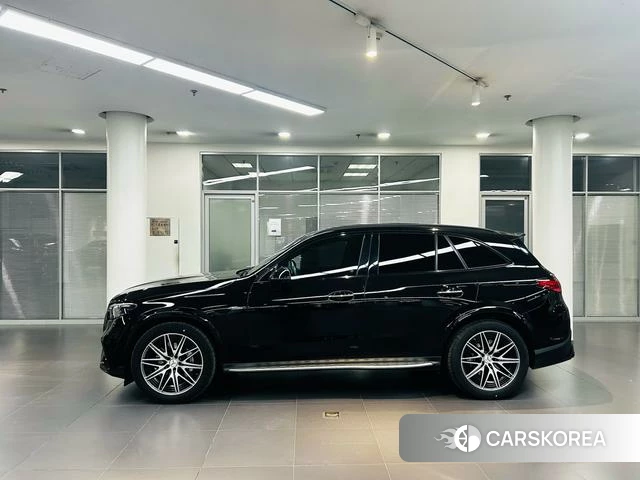Mercedes-Benz GLC AMG 2024 Черный из Китая, фото 2
